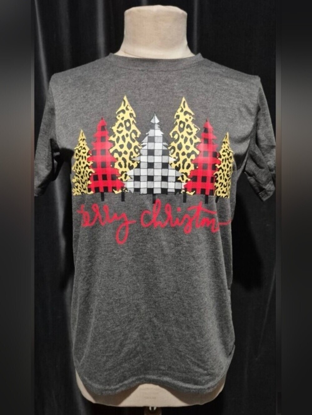 Gray Christmas Tree Graphic T-Shirt (Box C)